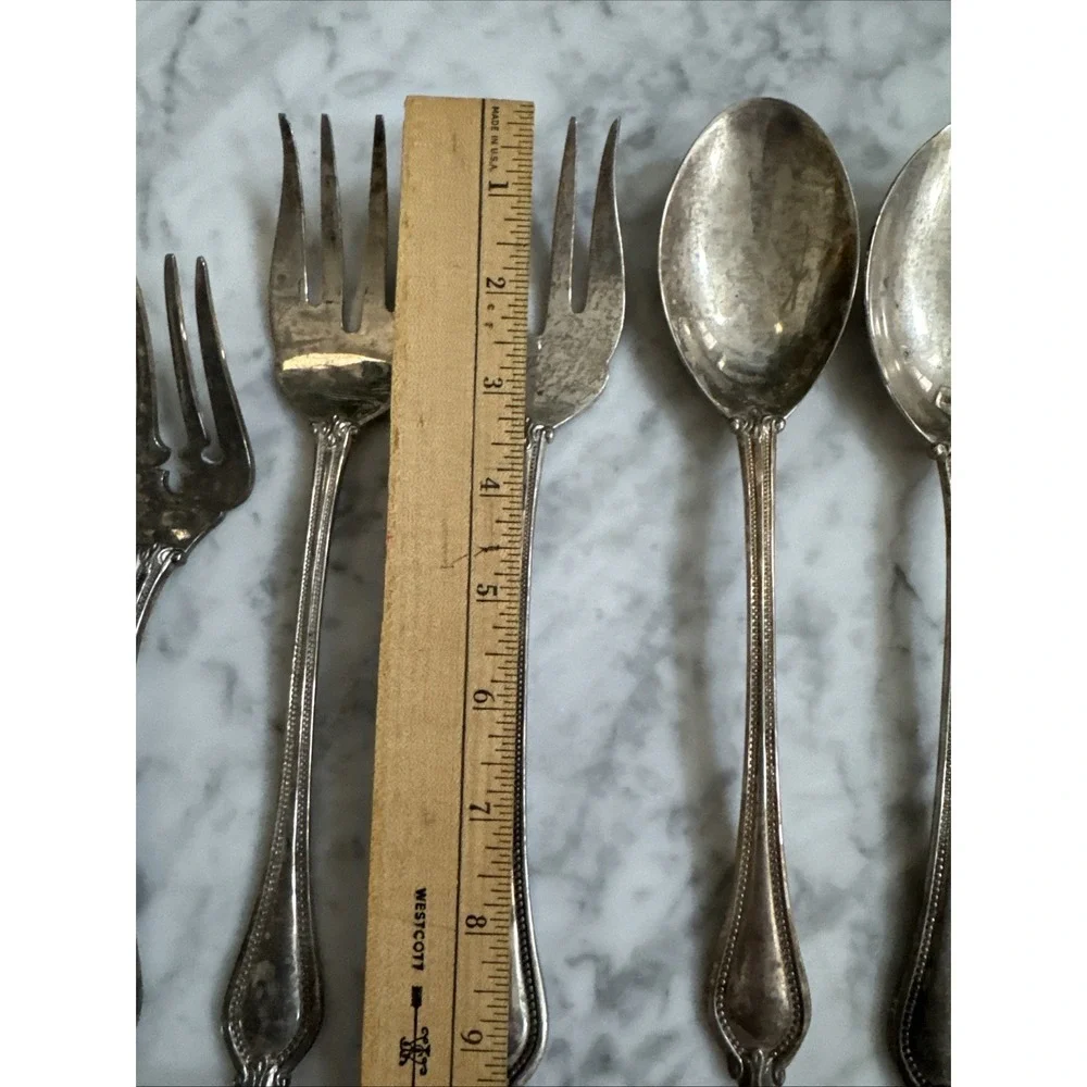 International Yorkshire Bead Hostess Serving Set Of 5 Pieces Silverplate